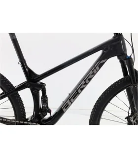 Berria Mako Carbone XT