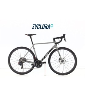 Factor O2 VAM Carbon AXS 12V