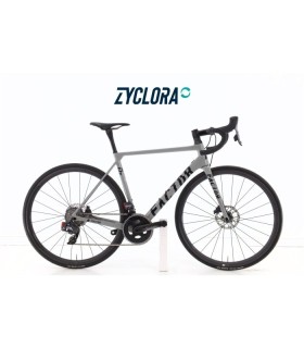 Factor O2 VAM Carbon AXS 12V