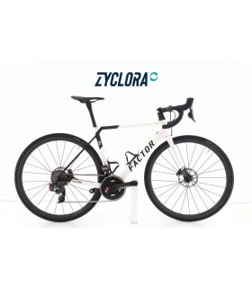 Factor O2 VAM Carbon AXS 12V